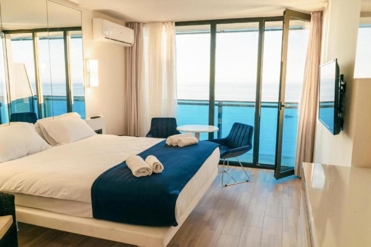 Luxury Sea View Apartments In Orbi City Batumi Exterior foto
