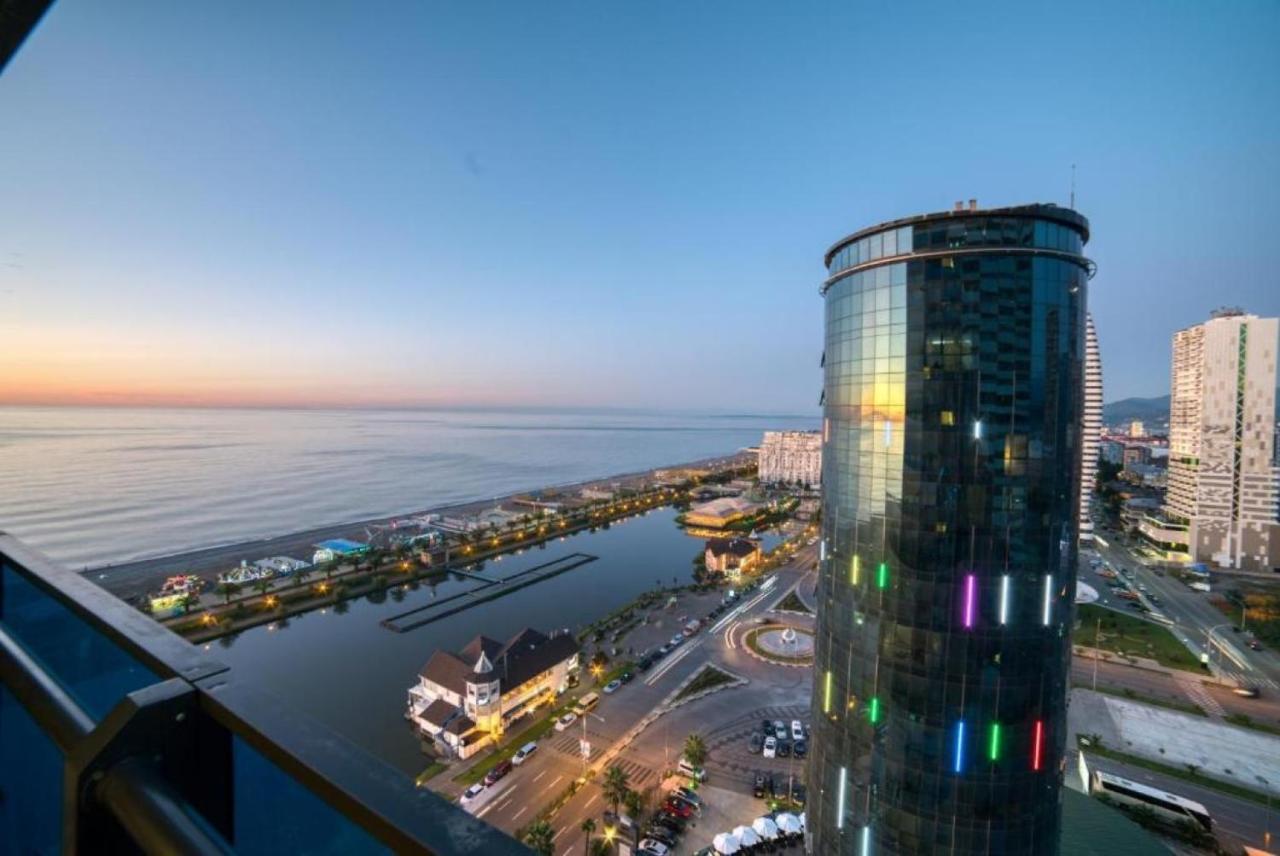 Luxury Sea View Apartments In Orbi City Batumi Exterior foto