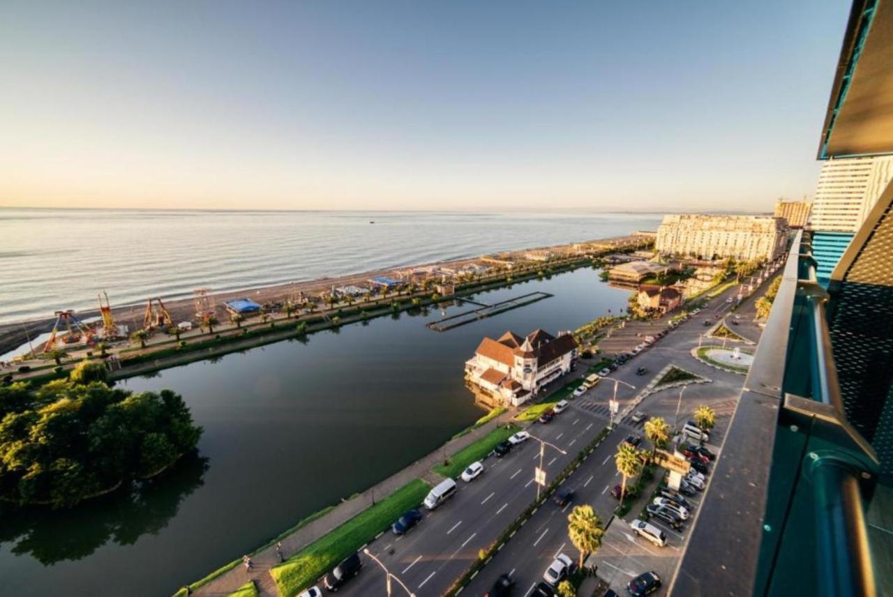 Luxury Sea View Apartments In Orbi City Batumi Exterior foto