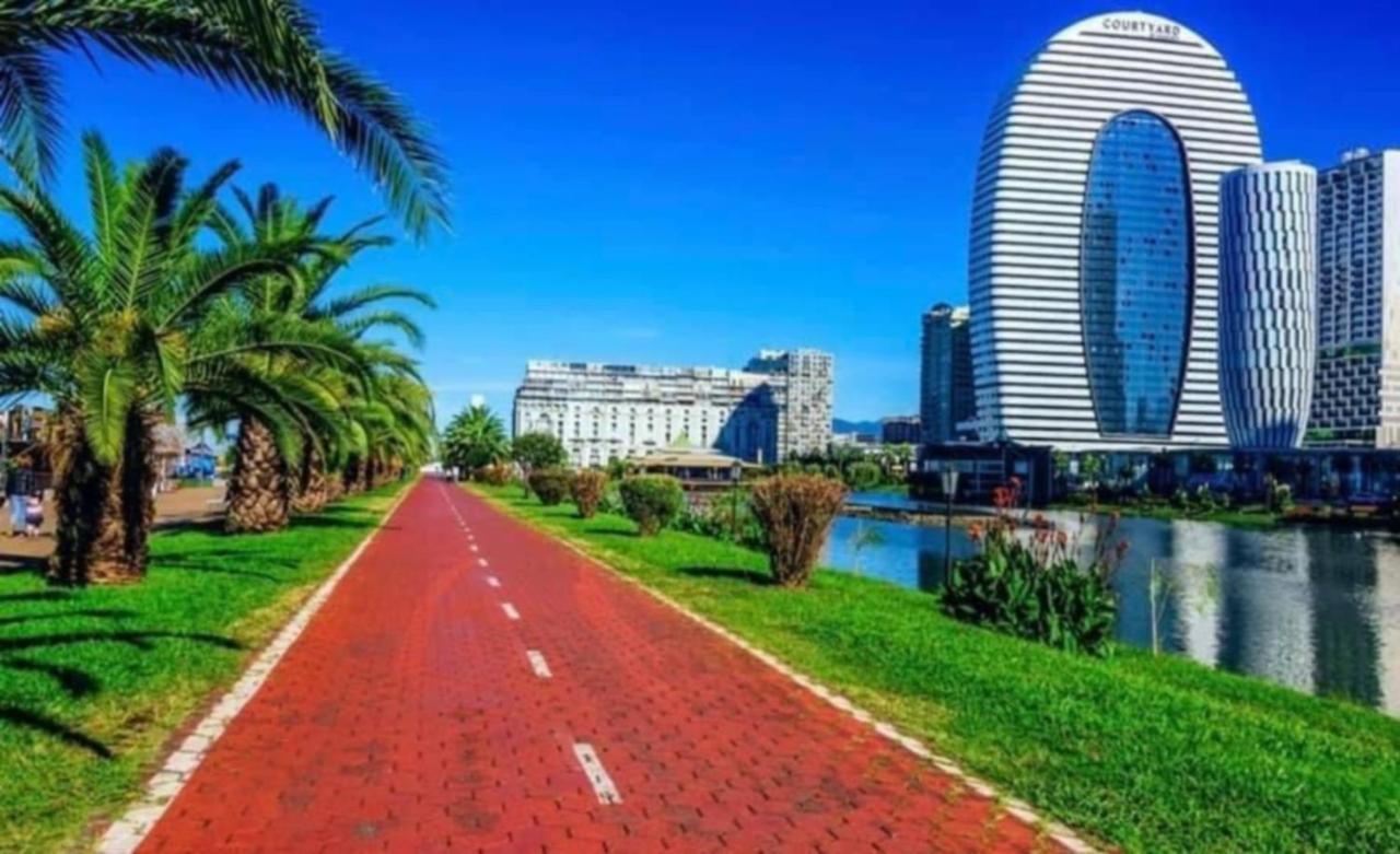 Luxury Sea View Apartments In Orbi City Batumi Exterior foto